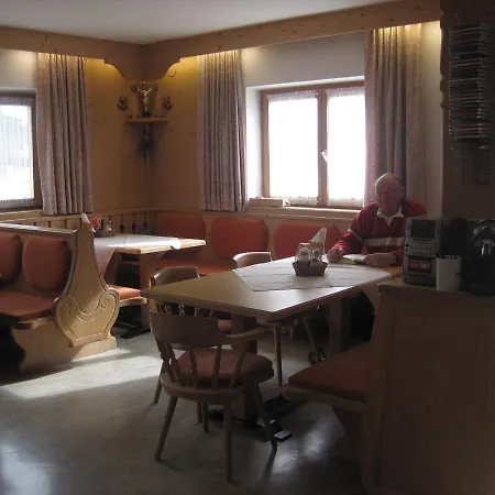Gaestehaus Lackner Panzió 2*