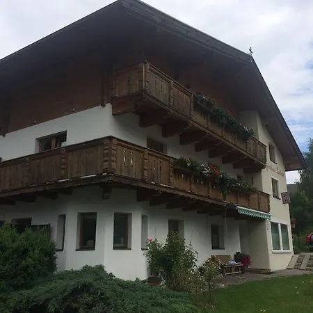 Gaestehaus Lackner 2* Oberau