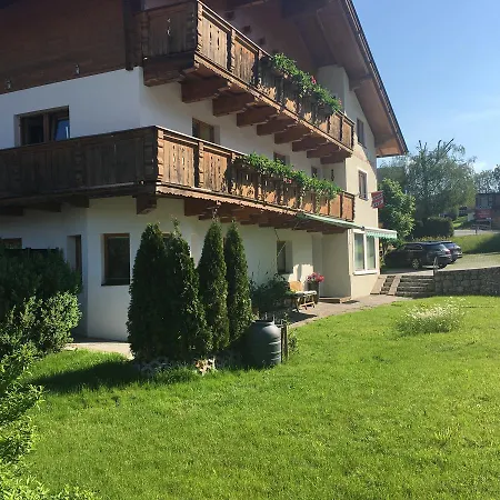 Bed & Breakfast Gaestehaus Lackner Oberau