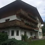 Gaestehaus Lackner 3* Oberau