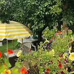 Gaestehaus Lackner Bed & Breakfast