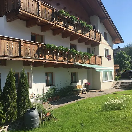 Gaestehaus Lackner Oberau