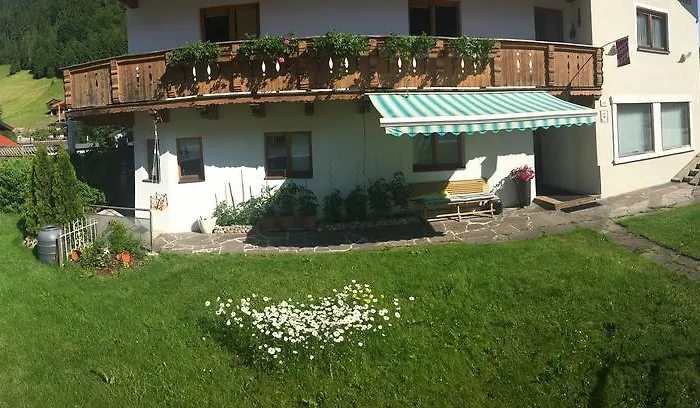 Gaestehaus Lackner 3* Oberau