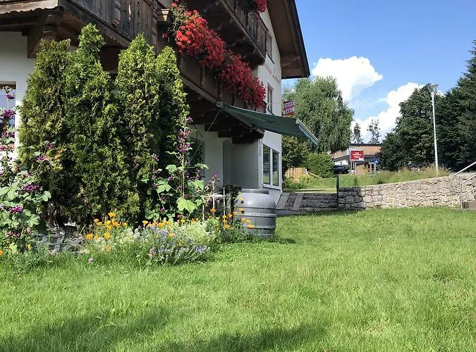 Bed and Breakfast Gaestehaus Lackner Oberau